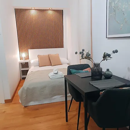 Homey Studio, Auto Check-in 24h * Λάρισα